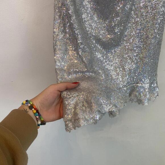 LUCY IN THE SKY silver sequin mini cocktail dress - Picture 4 of 7